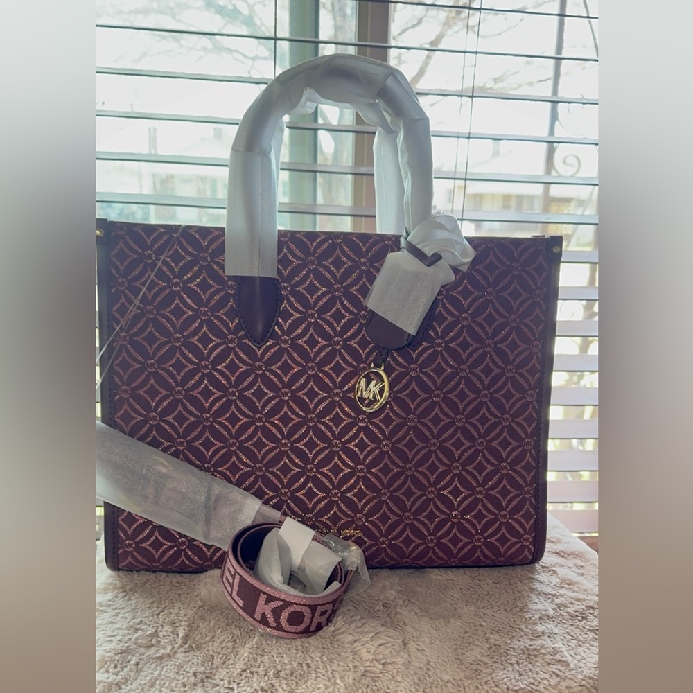 Sale NWT Michael Kors Shimmer Burgundy Tote Crossbody Shoulder Bag - Picture 1 of 16